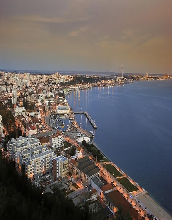 Sea And Marina View Apartment Setúbal Buitenkant foto